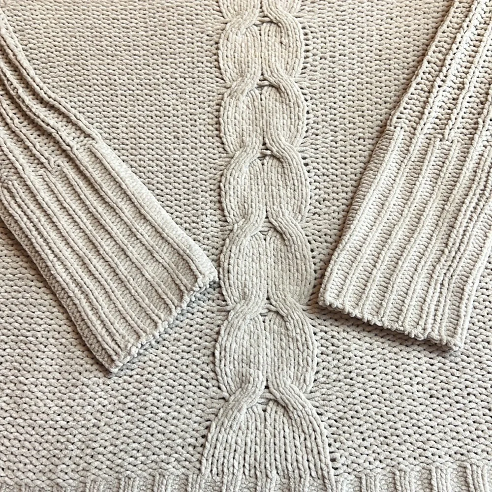 Venus Beige Loose Chunky Cable Knit Soft Chenille Sweater Rolled Crewneck SZ M - Picture 8 of 8
